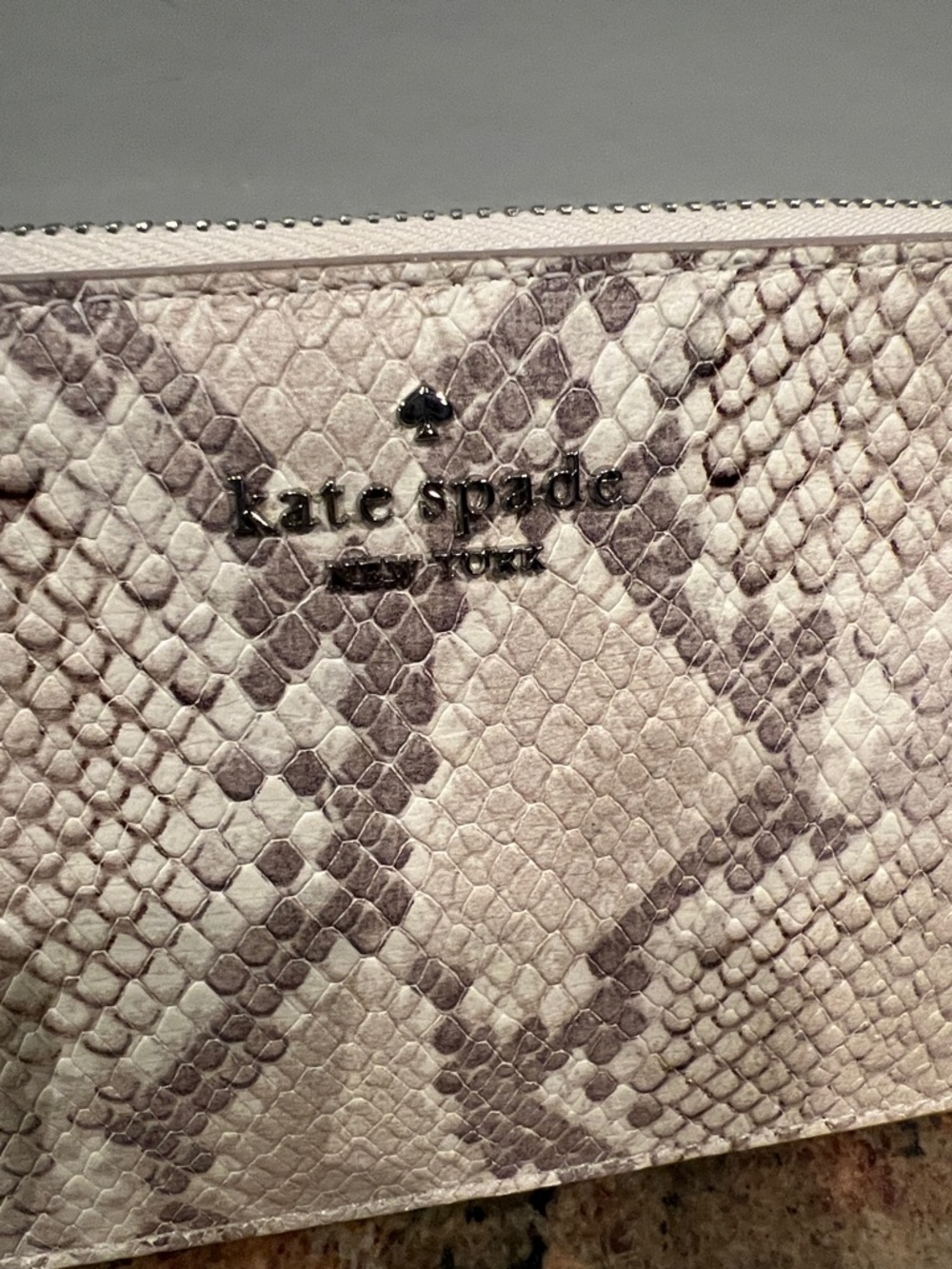 Kate Spade python-embossed wristlet NWT - Picture 2 of 4